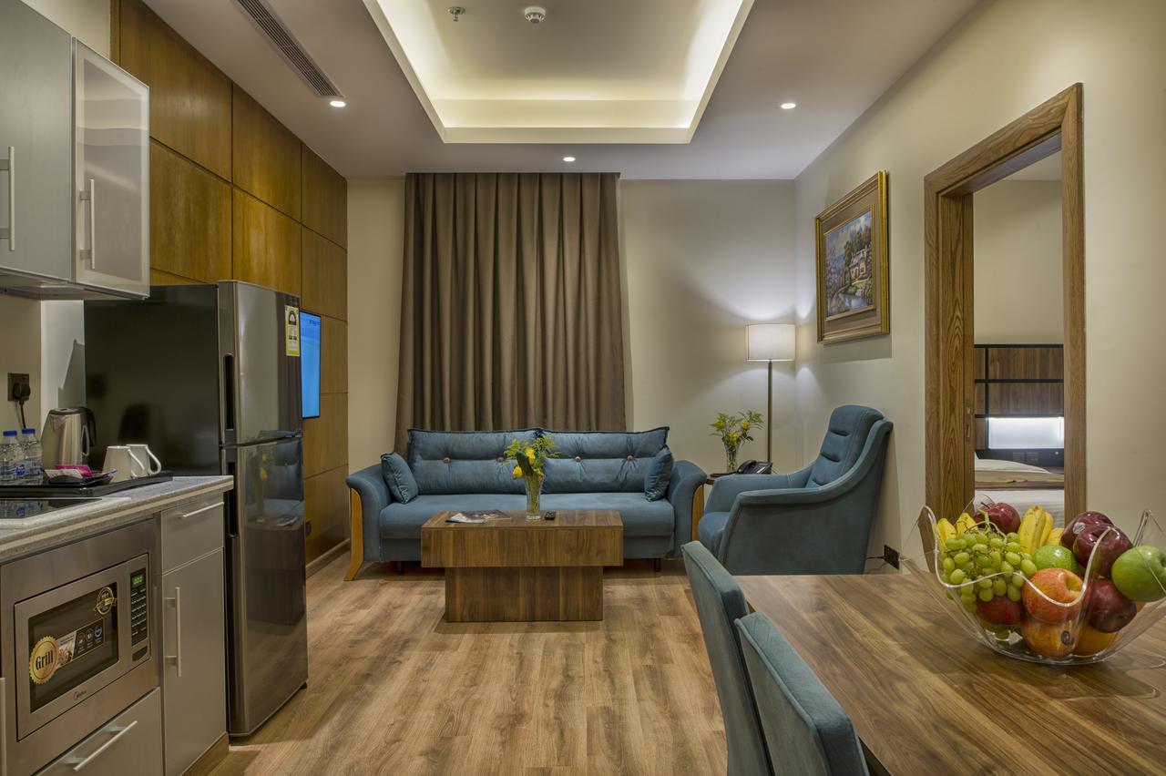 Classical Aparthotel 4*